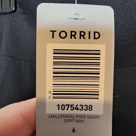 6X Short 30W Torrid Black Millenium Stretch Pixie Pant Compression Stretch Ankle - Picture 6 of 10